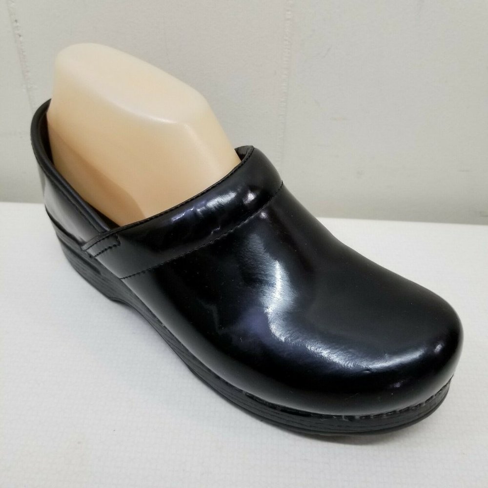 Dansko 39 Black Comfort Shoes Clogs 8.5 9 Shiny Patent Leather Professional